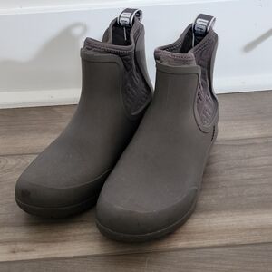 Gray Ugg Chevonne Rain Boots